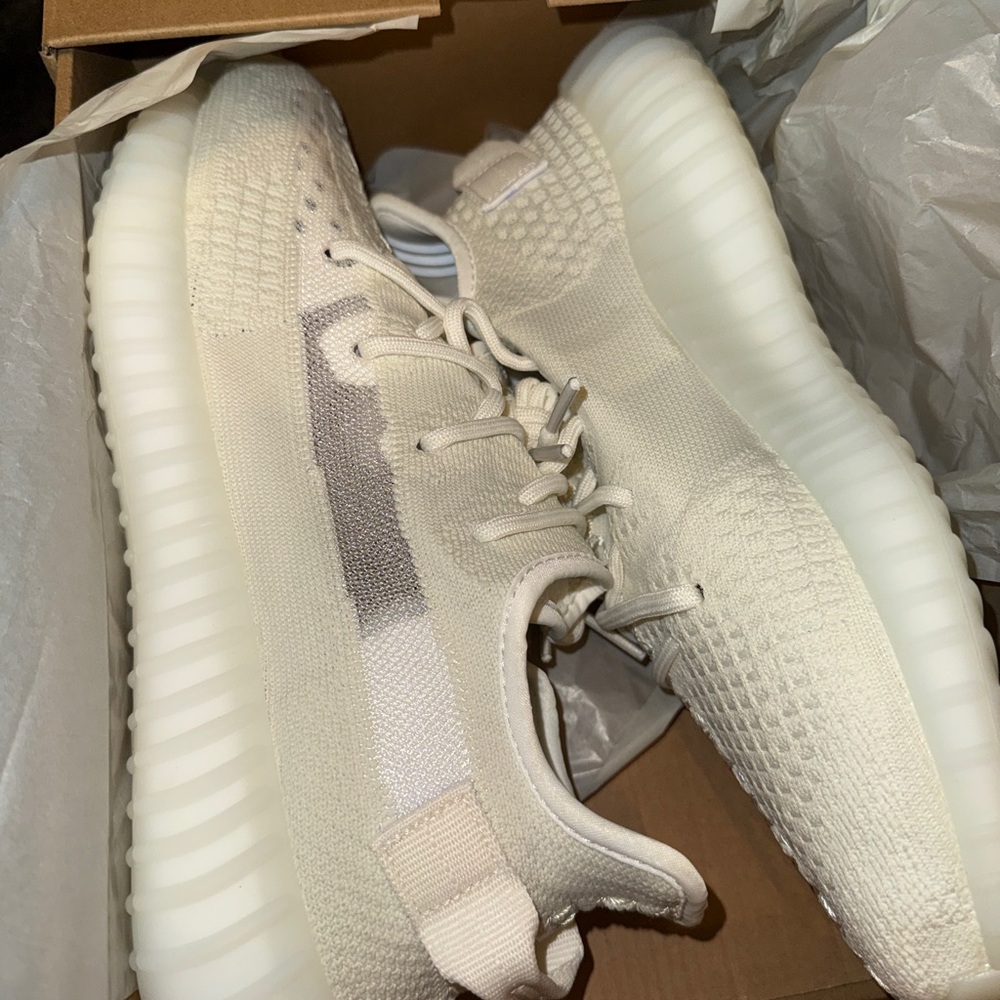 adidas Yeezy Boost 350 V2 Bone